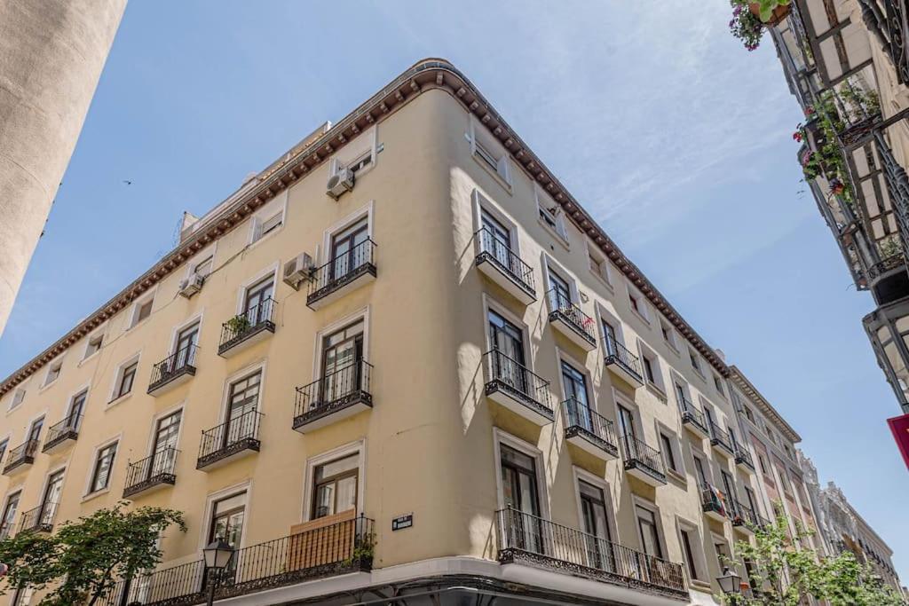 Tranquilo Apartamento En Chueca In2Iz5 Madrid Kültér fotó